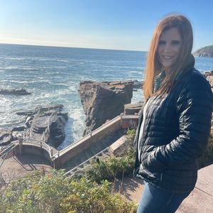 Meet your Posher, Jenn